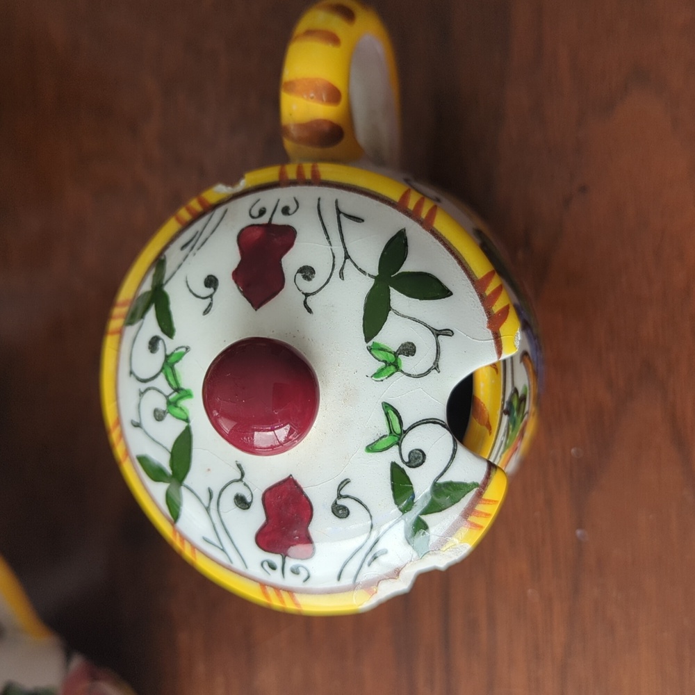 Italian Majolica Espresso Cups - Picture 8 of 9